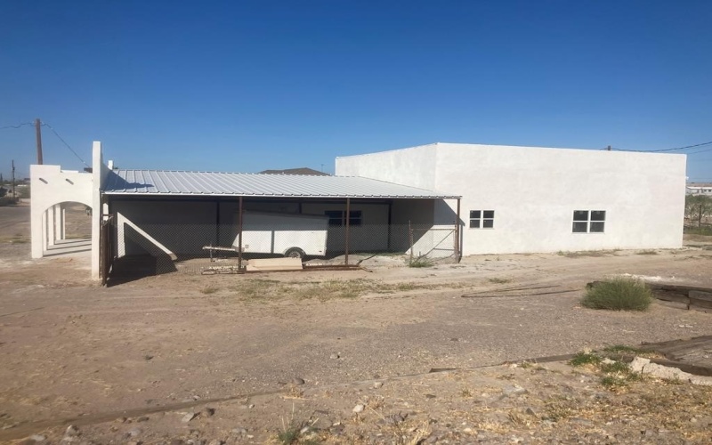 605 E Alpine St, Presidio, TX 79845, 1 Dormitorio Habitaciones , ,1 BañoBaños,Residential,En Venta,605 E Alpine St,0,153156