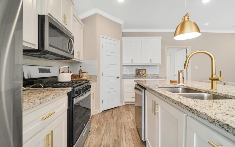 6015 Kauffman Dr, Odessa, TX 79760, 3 Bedrooms Bedrooms, ,2 BathroomsBathrooms,Residential,For Sale,6015 Kauffman Dr,0,173235