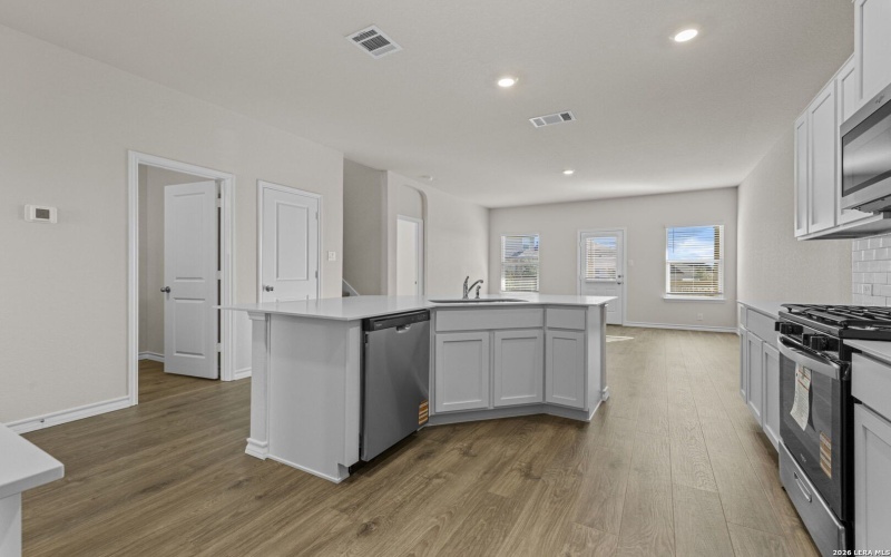 212 Hooded Dotterel, San Antonio, TX 78253, 5 Bedrooms Bedrooms, ,3 BathroomsBathrooms,Residential,For Sale,212 Hooded Dotterel,0,1949945