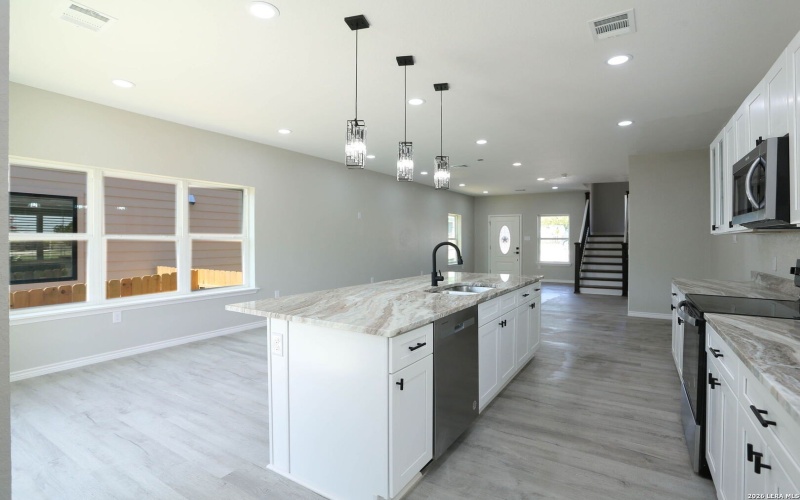 656 Canyon Circle, Canyon Lake, TX 78133, 3 Bedrooms Bedrooms, ,2 BathroomsBathrooms,Residential,For Sale,656 Canyon Circle,0,1950145