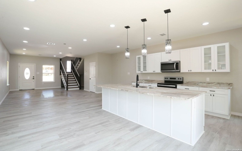 656 Canyon Circle, Canyon Lake, TX 78133, 3 Bedrooms Bedrooms, ,2 BathroomsBathrooms,Residential,For Sale,656 Canyon Circle,0,1950145