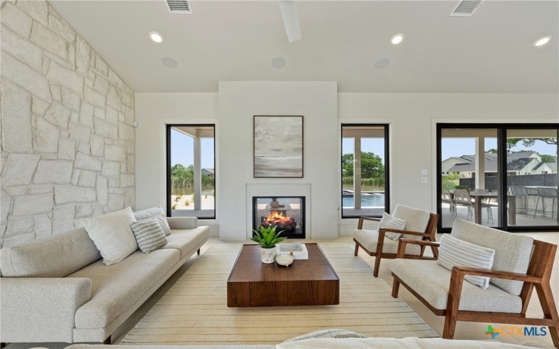 298 Glenview Circle, Belton, TX 76513, 4 Bedrooms Bedrooms, ,5 BathroomsBathrooms,Residential,For Sale,298 Glenview Circle,0,601859