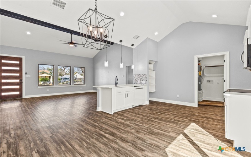 209 Troell Street, Seguin, TX 78155, 3 Bedrooms Bedrooms, ,2 BathroomsBathrooms,Residential,For Sale,209 Troell Street,0,607566