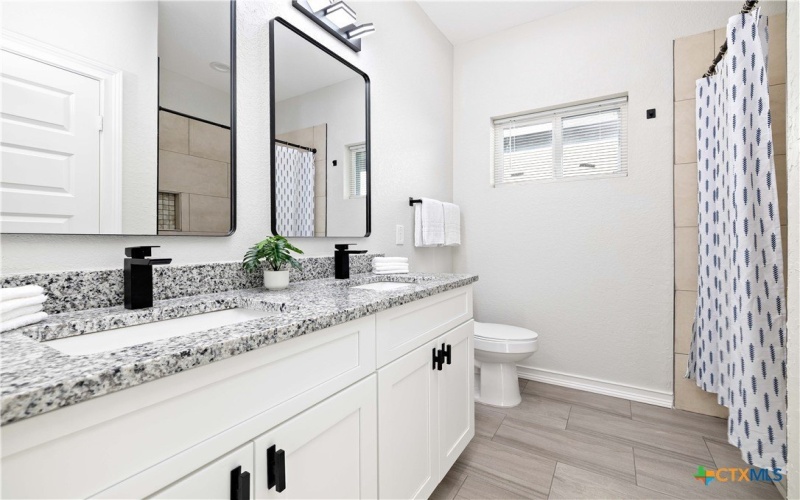 1310 Mountain Top Loop, Canyon Lake, TX 78133, 3 Bedrooms Bedrooms, ,2 BathroomsBathrooms,Residential,For Sale,1310 Mountain Top Loop,0,603409