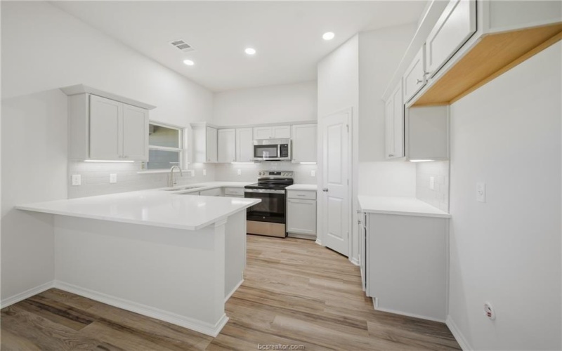 125 Cotton Cove, Snook, TX 77878, 3 Habitaciones Habitaciones , ,2 BañosBaños,Residential,En Venta,125 Cotton Cove,0,26003349