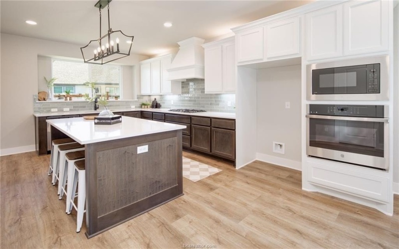 2504 Bramber, College Station, TX 77845, 4 Bedrooms Bedrooms, ,3 BathroomsBathrooms,Residential,For Sale,2504 Bramber,0,26003437