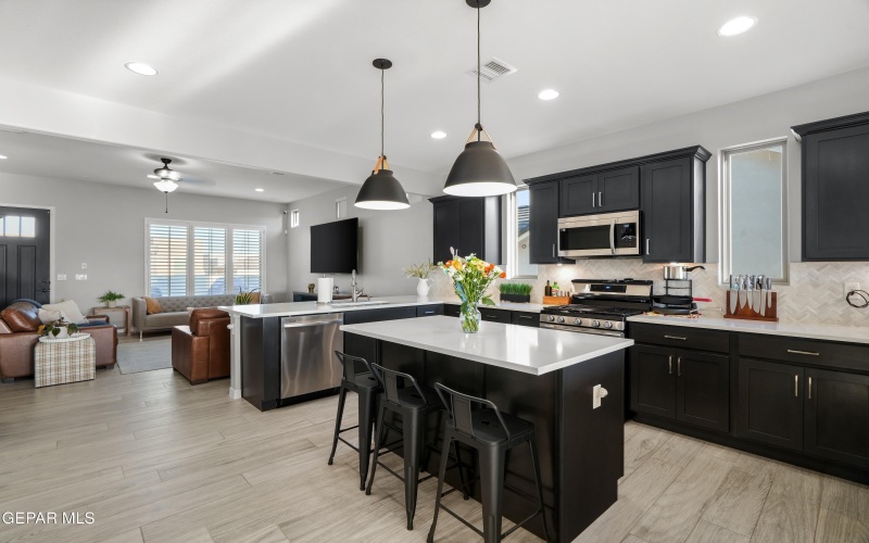 825 ACTON Street, Horizon City, TX 79928, 3 Bedrooms Bedrooms, ,2 BathroomsBathrooms,Residential,For Sale,825 ACTON Street,0,940629