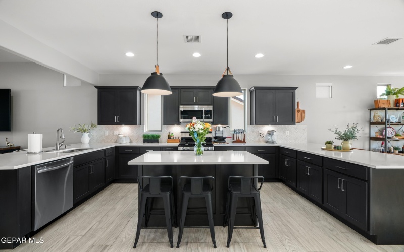 825 ACTON Street, Horizon City, TX 79928, 3 Bedrooms Bedrooms, ,2 BathroomsBathrooms,Residential,For Sale,825 ACTON Street,0,940629