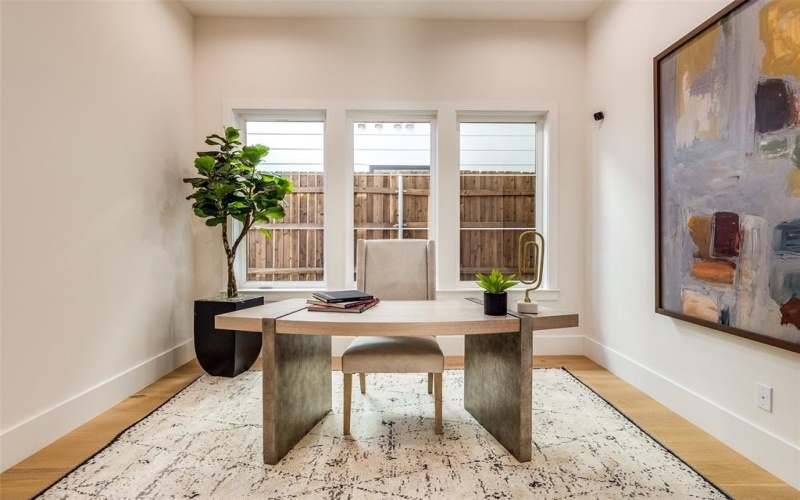 4426 Bonham Street, Dallas, TX 75229, 5 Bedrooms Bedrooms, ,6 BathroomsBathrooms,Residential,For Sale,4426 Bonham Street,20702328