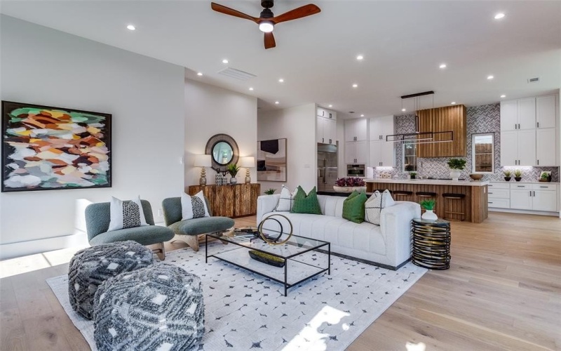 4426 Bonham Street, Dallas, TX 75229, 5 Bedrooms Bedrooms, ,6 BathroomsBathrooms,Residential,For Sale,4426 Bonham Street,20702328