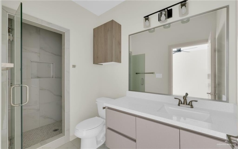 1906 W Violet Drive unit: 3, Pharr, TX 78577, 3 Bedrooms Bedrooms, ,2 BathroomsBathrooms,Residential,For Sale,1906 W Violet Drive unit: 3,0,498510