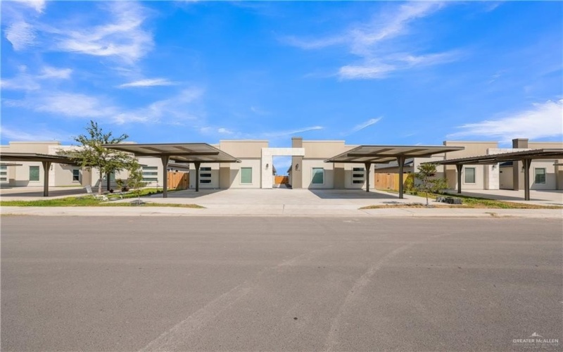 1906 W Violet Drive unit: 3, Pharr, TX 78577, 3 Bedrooms Bedrooms, ,2 BathroomsBathrooms,Residential,For Sale,1906 W Violet Drive unit: 3,0,498510