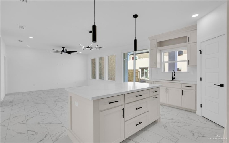 3527 K Center Street, McAllen, TX 78503, 3 Bedrooms Bedrooms, ,2 BathroomsBathrooms,Residential,For Sale,3527 K Center Street,0,498556