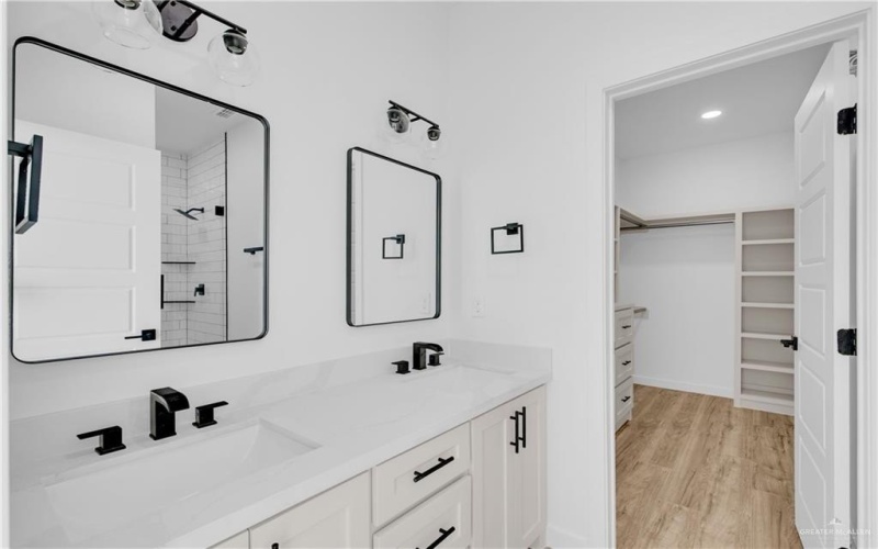 3527 K Center Street, McAllen, TX 78503, 3 Bedrooms Bedrooms, ,2 BathroomsBathrooms,Residential,For Sale,3527 K Center Street,0,498556