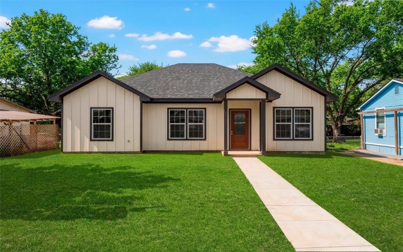 211 Lopez Street, Bellmead, TX 76705, 3 Bedrooms Bedrooms, ,2 BathroomsBathrooms,Residential,For Sale,211 Lopez Street,0,21187810