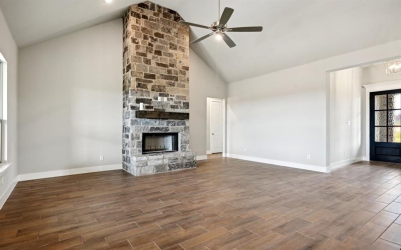 1024 Brock Heights, Brock, TX 76087, 4 Habitaciones Habitaciones , ,2 BañosBaños,Residential,En Venta,1024 Brock Heights,20702617