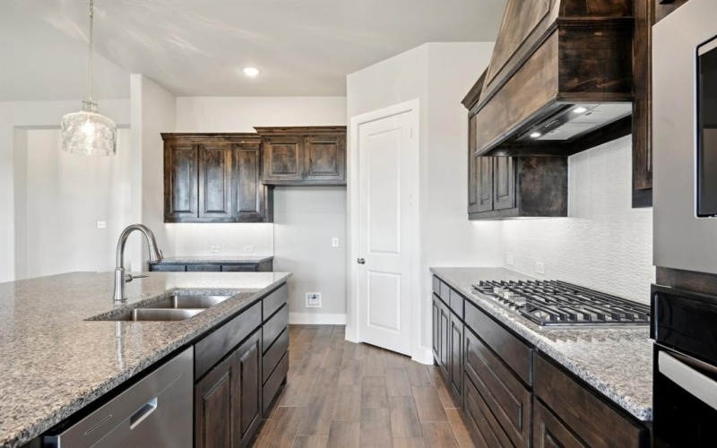 1024 Brock Heights, Brock, TX 76087, 4 Habitaciones Habitaciones , ,2 BañosBaños,Residential,En Venta,1024 Brock Heights,20702617