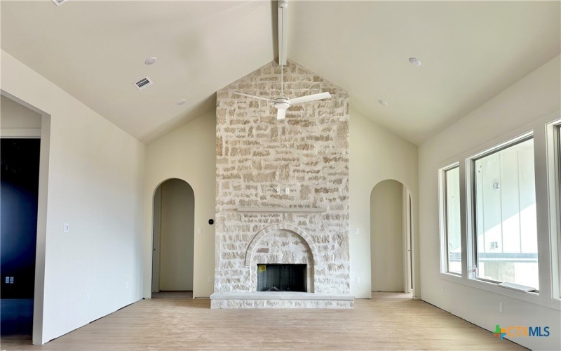 203 Glenview Circle, Belton, TX 76513, 4 Habitaciones Habitaciones , ,3 BañosBaños,Residential,En Venta,203 Glenview Circle,0,603363