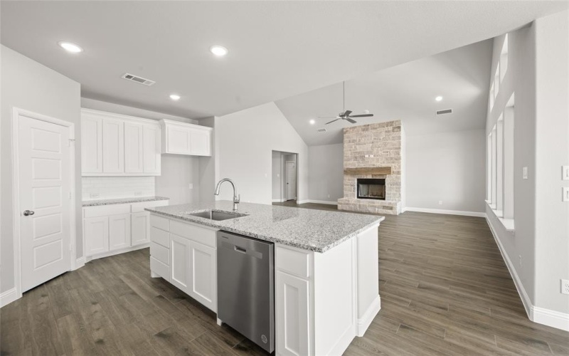 7016 Ranch View Place, Springtown, TX 76082, 4 Bedrooms Bedrooms, ,2 BathroomsBathrooms,Residential,For Sale,7016 Ranch View Place,20702695