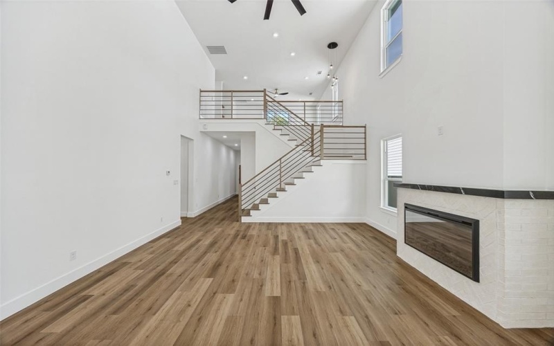 3910 Harlingen, Dallas, TX 75212, 4 Bedrooms Bedrooms, ,5 BathroomsBathrooms,Residential,For Sale,3910 Harlingen,0,21201991