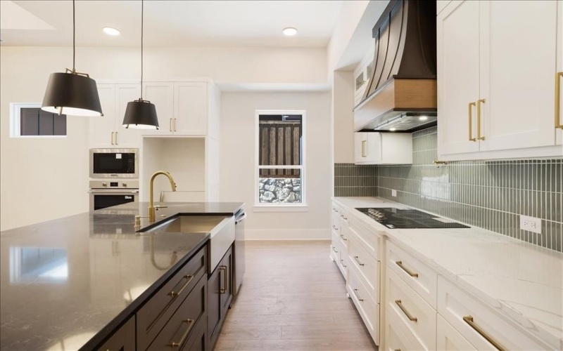 9 Greenway Bend, Pottsboro, TX 75076, 4 Habitaciones Habitaciones , ,3 BañosBaños,Residential,En Venta,9 Greenway Bend,0,21205345