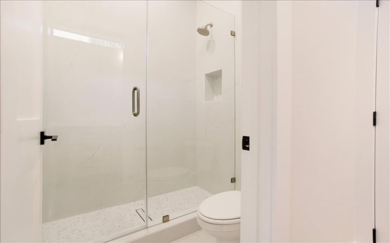 9 Greenway Bend, Pottsboro, TX 75076, 4 Habitaciones Habitaciones , ,3 BañosBaños,Residential,En Venta,9 Greenway Bend,0,21205345