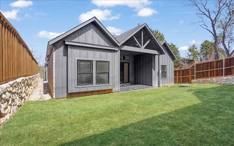 9 Greenway Bend, Pottsboro, TX 75076, 4 Habitaciones Habitaciones , ,3 BañosBaños,Residential,En Venta,9 Greenway Bend,0,21205345