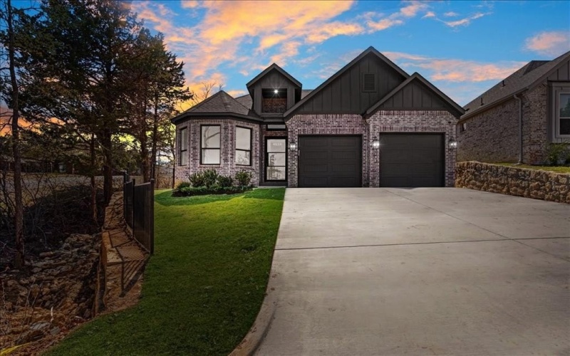 9 Greenway Bend, Pottsboro, TX 75076, 4 Habitaciones Habitaciones , ,3 BañosBaños,Residential,En Venta,9 Greenway Bend,0,21205345