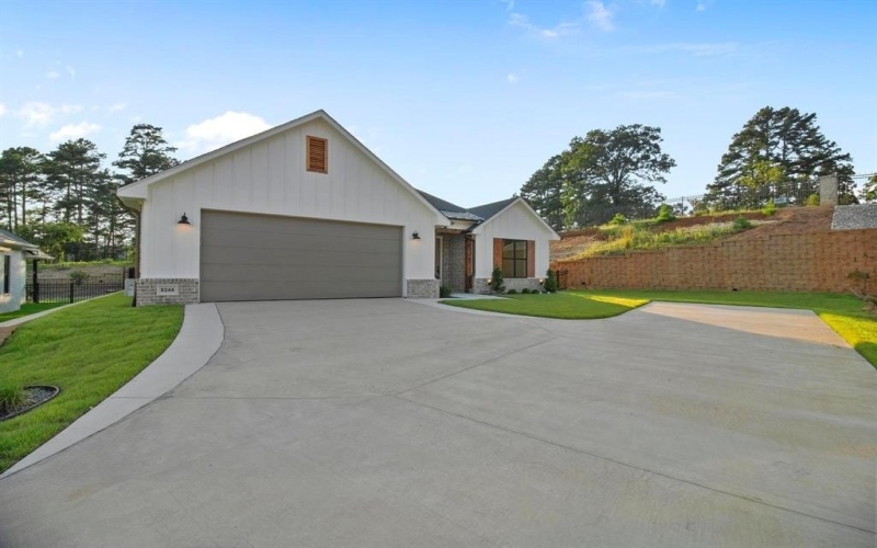 9244 Villas Court, Tyler, TX 75703, 3 Habitaciones Habitaciones , ,3 BañosBaños,Residential,En Venta,9244 Villas Court,0,21206613