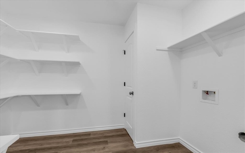 204 Wiebusch Street, Riesel, TX 76682, 3 Bedrooms Bedrooms, ,2 BathroomsBathrooms,Residential,For Sale,204 Wiebusch Street,0,21211219