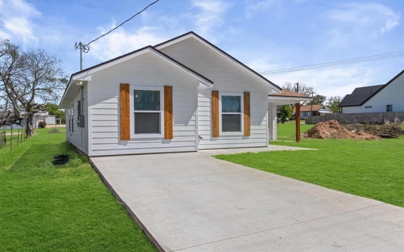 204 Wiebusch Street, Riesel, TX 76682, 3 Bedrooms Bedrooms, ,2 BathroomsBathrooms,Residential,For Sale,204 Wiebusch Street,0,21211219