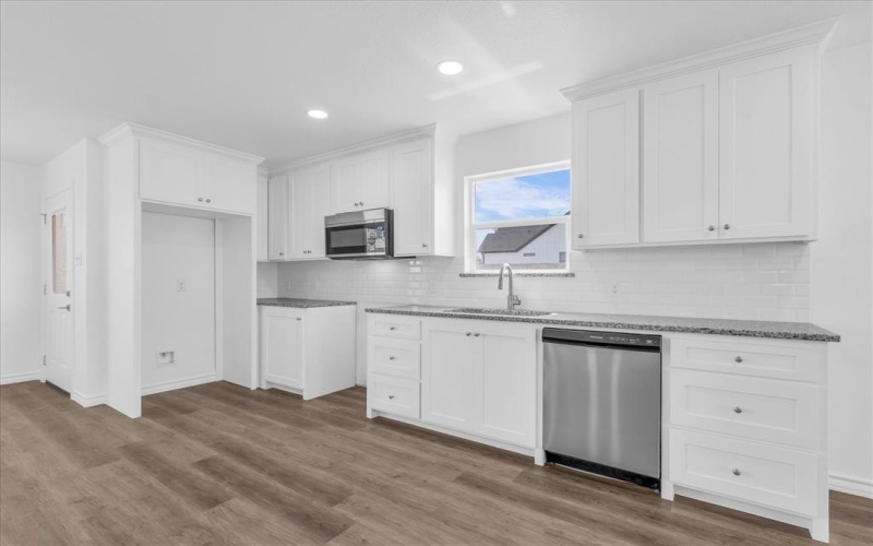 204 Wiebusch Street, Riesel, TX 76682, 3 Bedrooms Bedrooms, ,2 BathroomsBathrooms,Residential,For Sale,204 Wiebusch Street,0,21211219