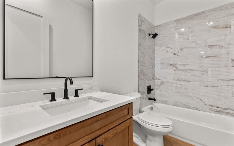 1908 Heritage Knoll Drive, Sherman, TX 75092, 3 Habitaciones Habitaciones , ,3 BañosBaños,Residential,En Venta,1908 Heritage Knoll Drive,0,21211602