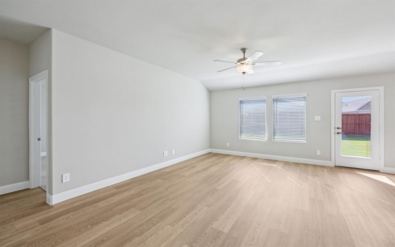 4007 Granbury Drive, Farmersville, TX 75442, 4 Bedrooms Bedrooms, ,3 BathroomsBathrooms,Residential,For Sale,4007 Granbury Drive,0,21211697