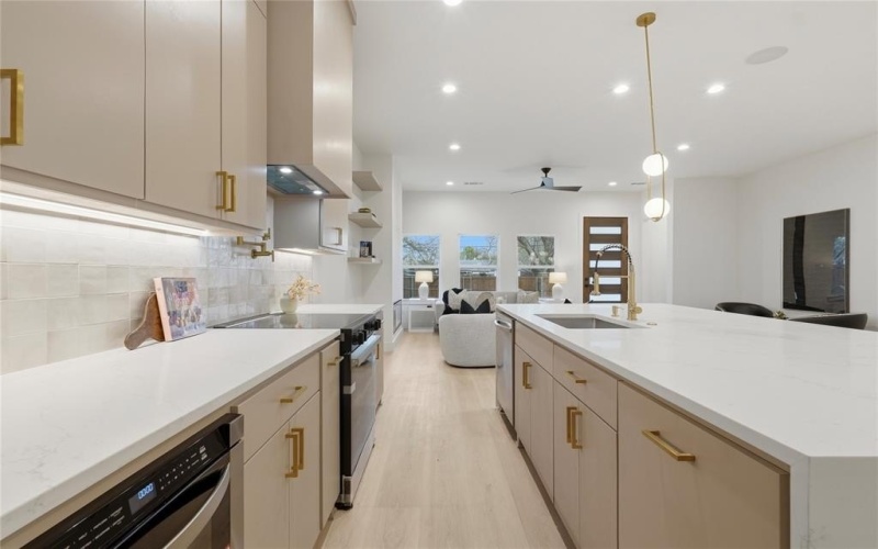 4438 Tacoma Street, Dallas, TX 75216, 4 Habitaciones Habitaciones , ,3 BañosBaños,Residential,En Venta,4438 Tacoma Street,0,21212106