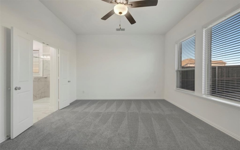 5032 Lily Creek Drive, Aubrey, TX 76227, 4 Bedrooms Bedrooms, ,2 BathroomsBathrooms,Residential,For Sale,5032 Lily Creek Drive,0,21212161