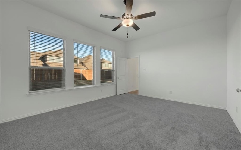 5032 Lily Creek Drive, Aubrey, TX 76227, 4 Bedrooms Bedrooms, ,2 BathroomsBathrooms,Residential,For Sale,5032 Lily Creek Drive,0,21212161