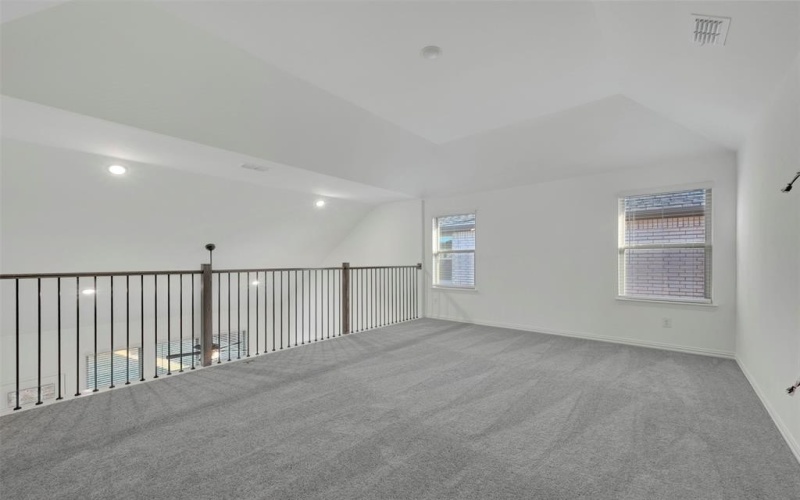 5032 Lily Creek Drive, Aubrey, TX 76227, 4 Bedrooms Bedrooms, ,2 BathroomsBathrooms,Residential,For Sale,5032 Lily Creek Drive,0,21212161