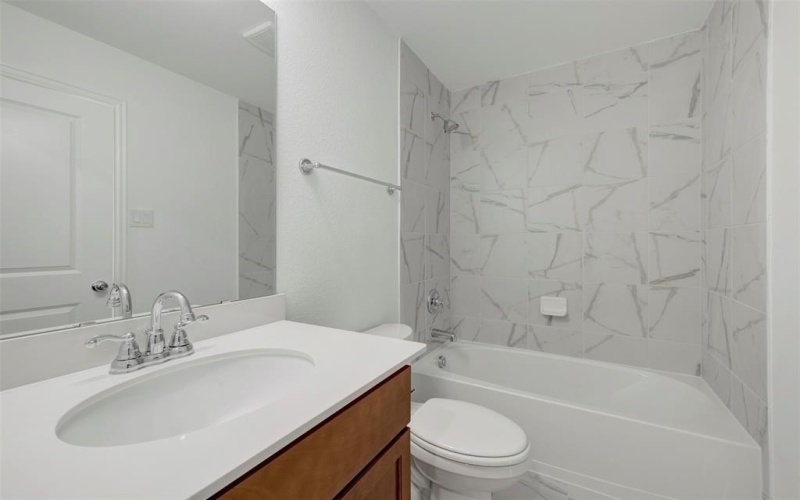 5032 Lily Creek Drive, Aubrey, TX 76227, 4 Bedrooms Bedrooms, ,2 BathroomsBathrooms,Residential,For Sale,5032 Lily Creek Drive,0,21212161