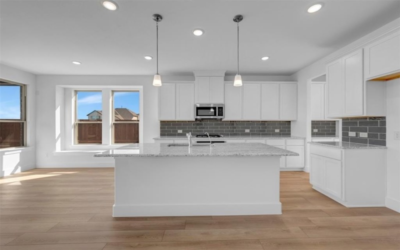 5040 Ressina Drive, Aubrey, TX 76227, 4 Bedrooms Bedrooms, ,3 BathroomsBathrooms,Residential,For Sale,5040 Ressina Drive,0,21212317