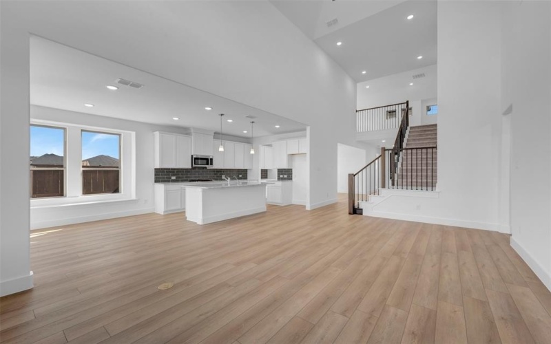 5040 Ressina Drive, Aubrey, TX 76227, 4 Bedrooms Bedrooms, ,3 BathroomsBathrooms,Residential,For Sale,5040 Ressina Drive,0,21212317