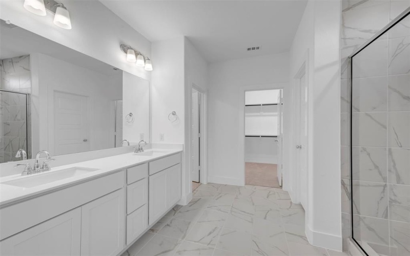 5040 Ressina Drive, Aubrey, TX 76227, 4 Bedrooms Bedrooms, ,3 BathroomsBathrooms,Residential,For Sale,5040 Ressina Drive,0,21212317