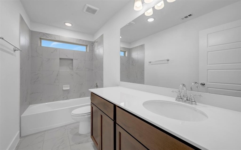 5040 Ressina Drive, Aubrey, TX 76227, 4 Bedrooms Bedrooms, ,3 BathroomsBathrooms,Residential,For Sale,5040 Ressina Drive,0,21212317