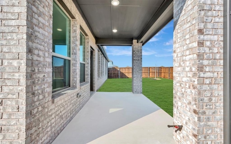 5040 Ressina Drive, Aubrey, TX 76227, 4 Bedrooms Bedrooms, ,3 BathroomsBathrooms,Residential,For Sale,5040 Ressina Drive,0,21212317