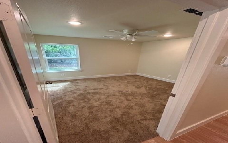 825 W Walker Street, Denison, TX 75020, 3 Bedrooms Bedrooms, ,2 BathroomsBathrooms,Residential,For Sale,825 W Walker Street,20721058