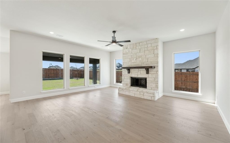 504 Red Maple Road, Waxahachie, TX 75165, 3 Habitaciones Habitaciones , ,3 BañosBaños,Residential,En Venta,504 Red Maple Road,0,21213017