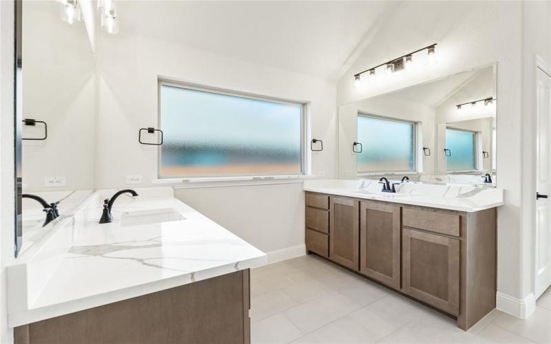 504 Red Maple Road, Waxahachie, TX 75165, 3 Habitaciones Habitaciones , ,3 BañosBaños,Residential,En Venta,504 Red Maple Road,0,21213017