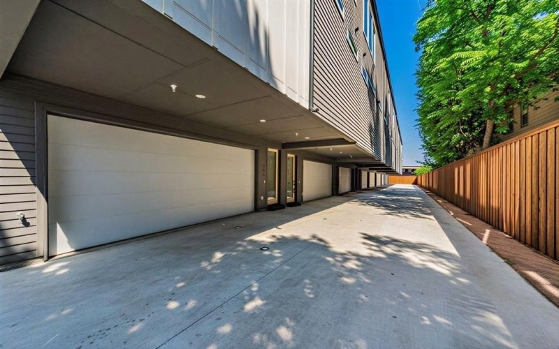 5320 Reiger Avenue #103, Dallas, TX 75214, 2 Habitaciones Habitaciones , ,2 BañosBaños,Residential,En Venta,5320 Reiger Avenue,0,21213044