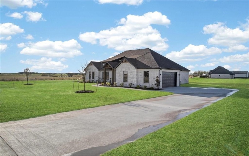 860 Alondrita Street, Celeste, TX 75423, 4 Habitaciones Habitaciones , ,3 BañosBaños,Residential,En Venta,860 Alondrita Street,0,21213112