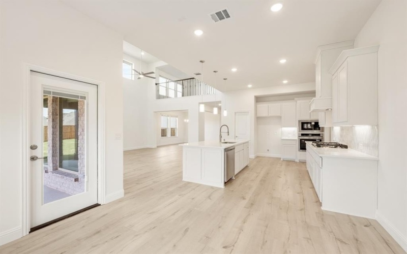 2117 Crosstimber Court, Aubrey, TX 76227, 5 Bedrooms Bedrooms, ,5 BathroomsBathrooms,Residential,For Sale,2117 Crosstimber Court,0,21213372